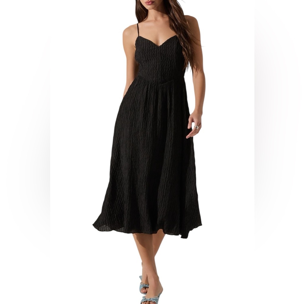 Astr Black Textured Spaghetti-Strap Midi Dress